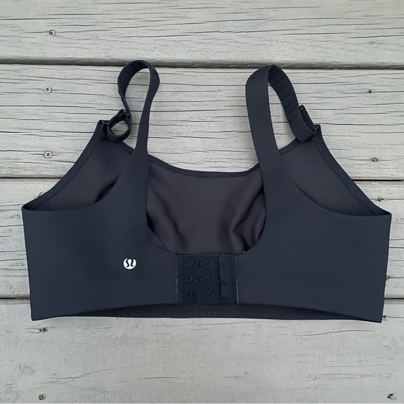 Lululemon Booby Bracer Bra in Black size 38 DD - Picture 9 of 13